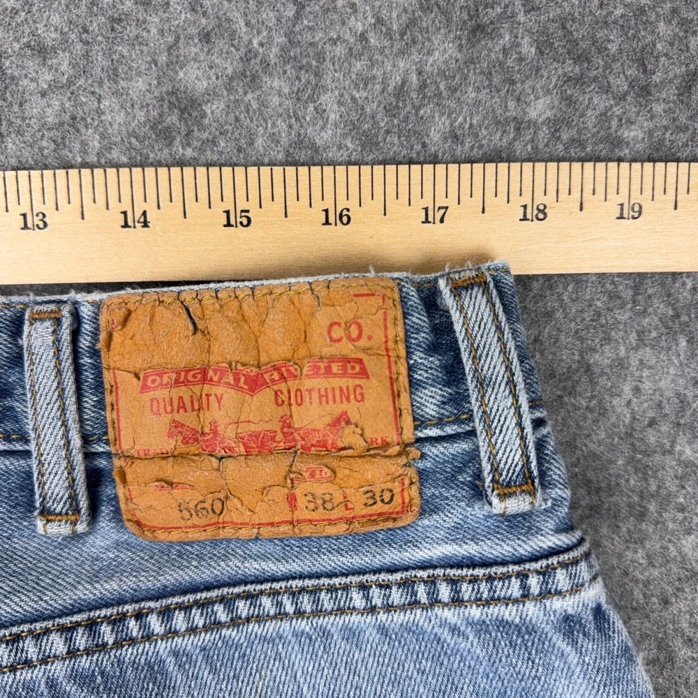 Levi's Jeans Mens 38x30 Light Wash 560 Comfort Fit Tapered Leg Cotton Denim 90s
